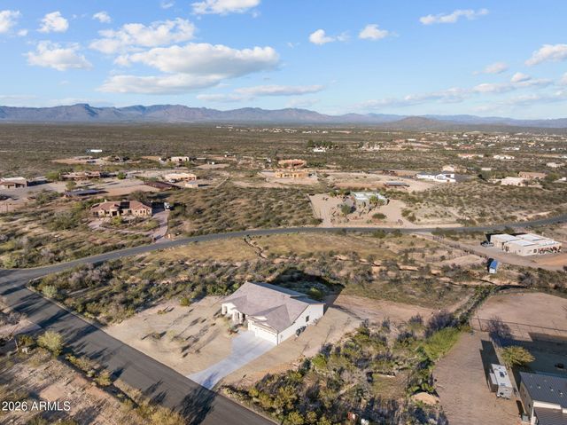 22050 W El Grande Trail, Wickenburg, AZ 85390
