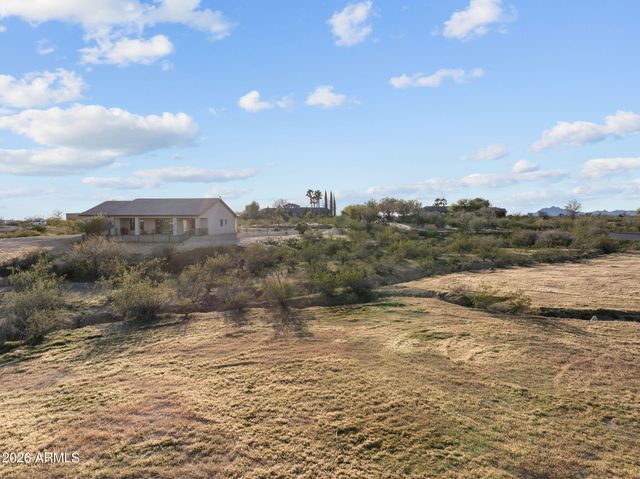 22050 W El Grande Trail, Wickenburg, AZ 85390
