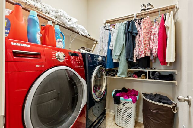 2844 Lacompte Drive, Dallas, TX 75227