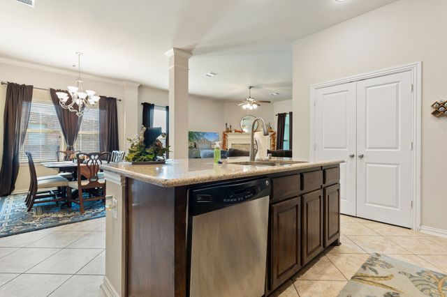 2844 Lacompte Drive, Dallas, TX 75227