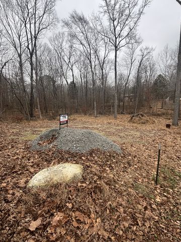 54 Shetland Cir, Camden, TN 38320