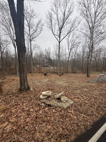54 Shetland Cir, Camden, TN 38320