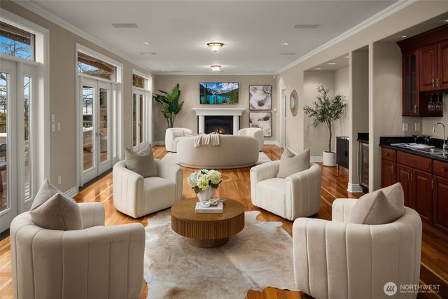 17765 Beach Drive NE, Lake Forest Park, WA 98155