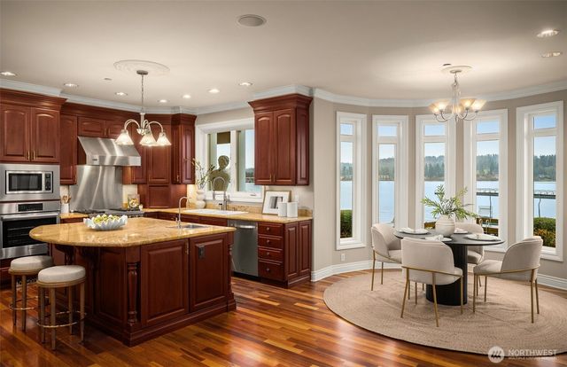 17765 Beach Drive NE, Lake Forest Park, WA 98155