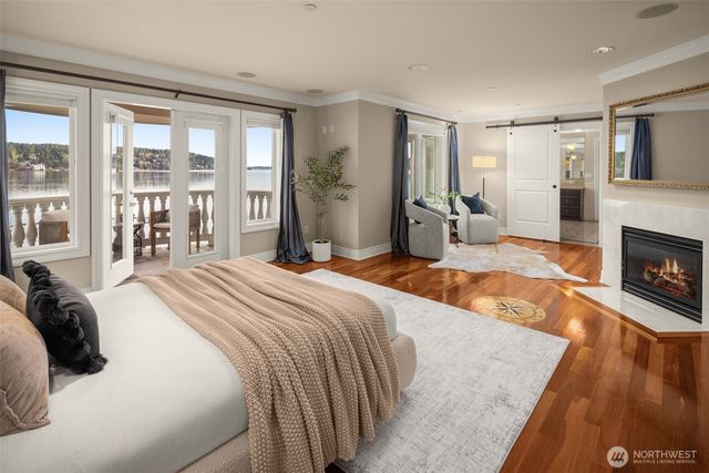 17765 Beach Drive NE, Lake Forest Park, WA 98155