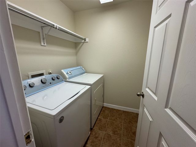 2619 Cove Drive, Grand Prairie, TX 75054