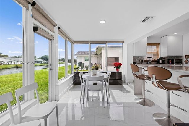 1086 NW 88th Way, Plantation, FL 33322