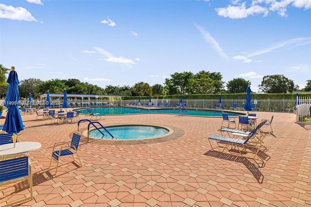 1086 NW 88th Way, Plantation, FL 33322