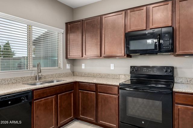 506 W HONEY LOCUST Avenue, Queen Creek, AZ 85140