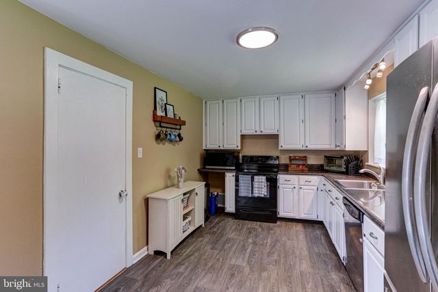 895 CRESSMAN RD, Harleysville, PA 19438
