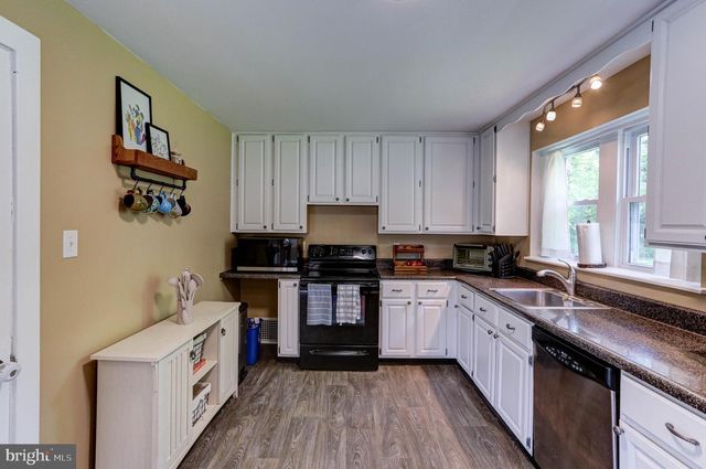 895 CRESSMAN RD, Harleysville, PA 19438