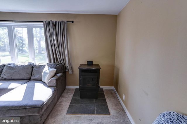 895 CRESSMAN RD, Harleysville, PA 19438