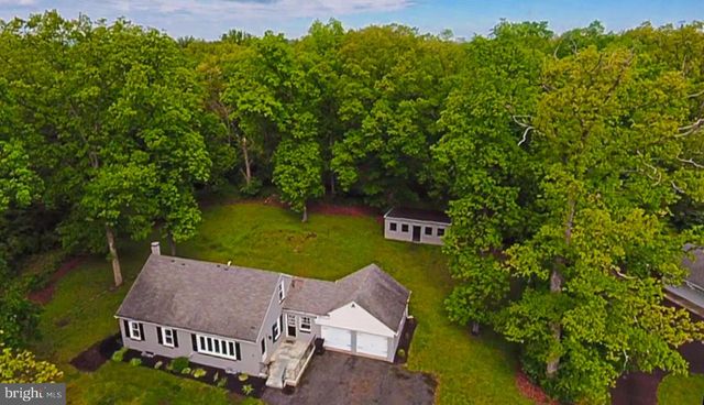 895 CRESSMAN RD, Harleysville, PA 19438