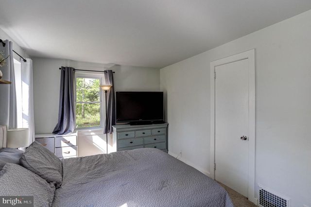 895 CRESSMAN RD, Harleysville, PA 19438