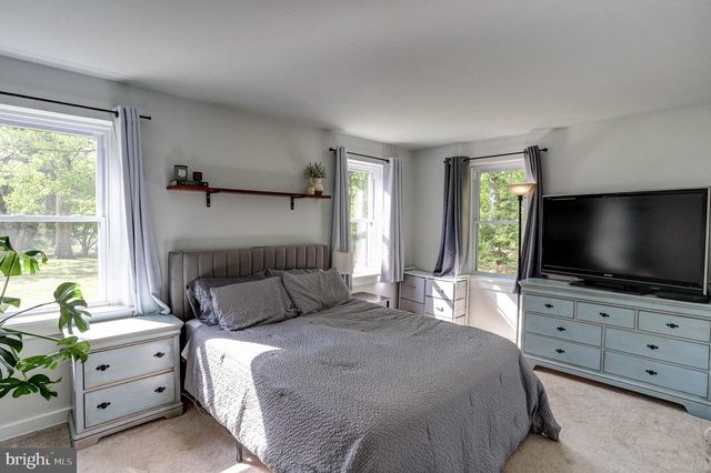 895 CRESSMAN RD, Harleysville, PA 19438