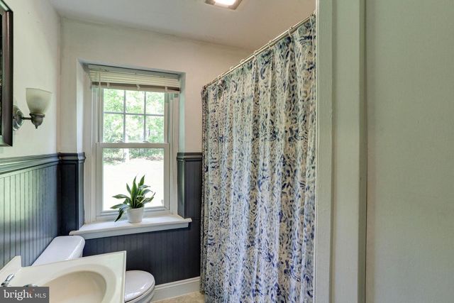 895 CRESSMAN RD, Harleysville, PA 19438