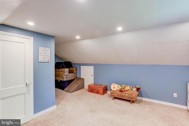 895 CRESSMAN RD, Harleysville, PA 19438
