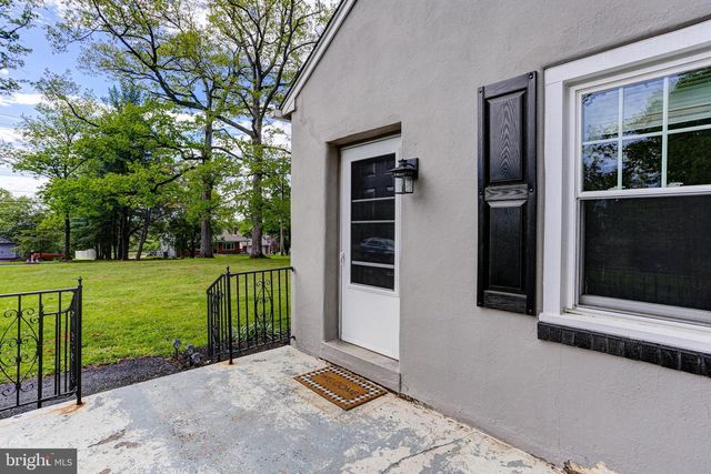 895 CRESSMAN RD, Harleysville, PA 19438