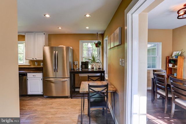 895 CRESSMAN RD, Harleysville, PA 19438
