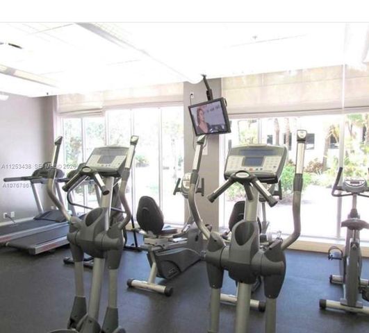 3801 S Ocean Drive 3C, Hollywood, FL 33019