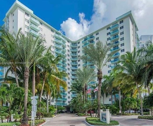 3801 S Ocean Drive 3C, Hollywood, FL 33019