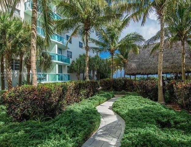 3801 S Ocean Drive 3C, Hollywood, FL 33019