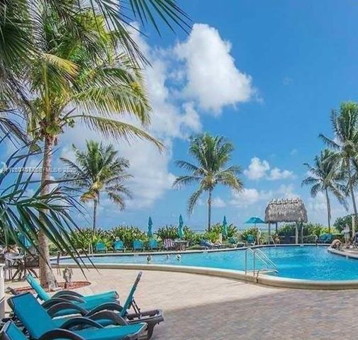 3801 S Ocean Drive 3C, Hollywood, FL 33019