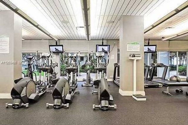 3801 S Ocean Drive 3C, Hollywood, FL 33019