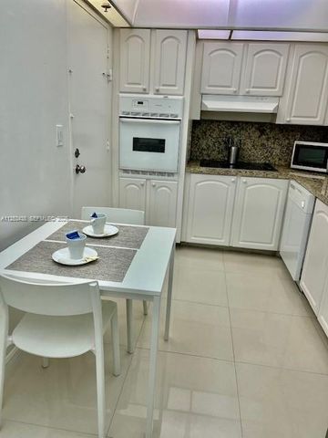 3801 S Ocean Drive 3C, Hollywood, FL 33019