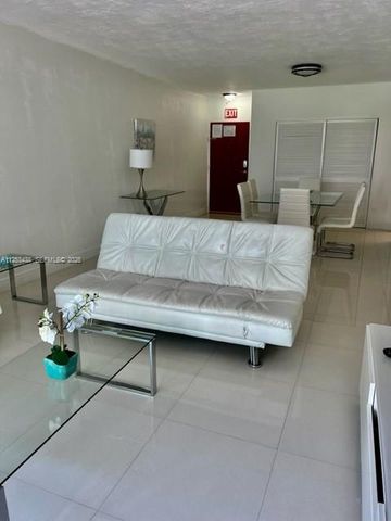 3801 S Ocean Drive 3C, Hollywood, FL 33019