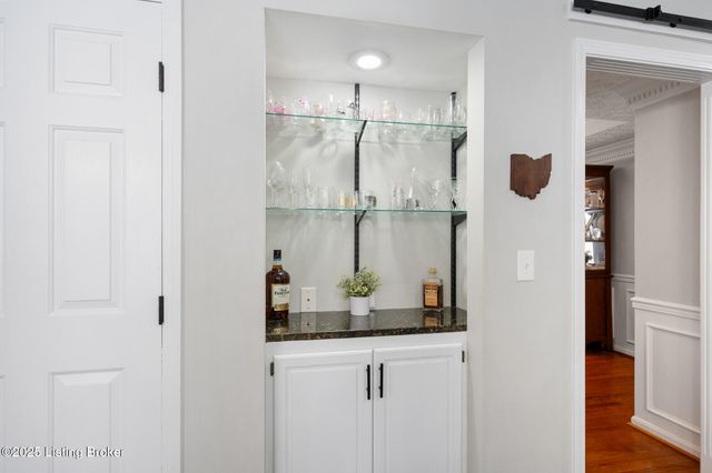 10212 Stone School Rd, Prospect, KY 40059