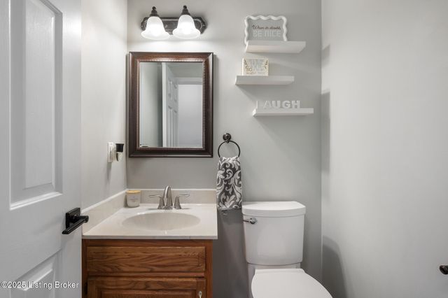 10212 Stone School Rd, Prospect, KY 40059