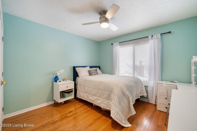 10212 Stone School Rd, Prospect, KY 40059