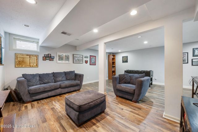 10212 Stone School Rd, Prospect, KY 40059