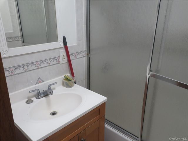 5714 Avenue L, Brooklyn, NY 11234
