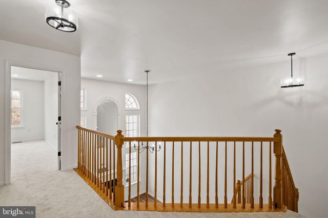 608 ASCOT CT, North Wales, PA 19454