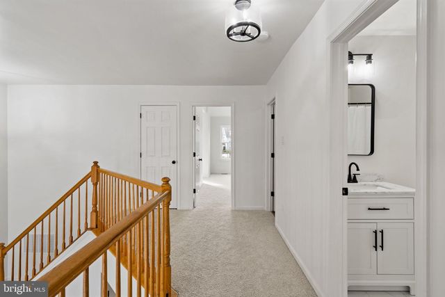 608 ASCOT CT, North Wales, PA 19454