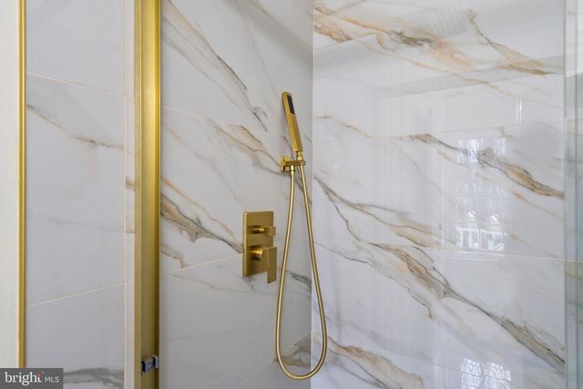 608 ASCOT CT, North Wales, PA 19454