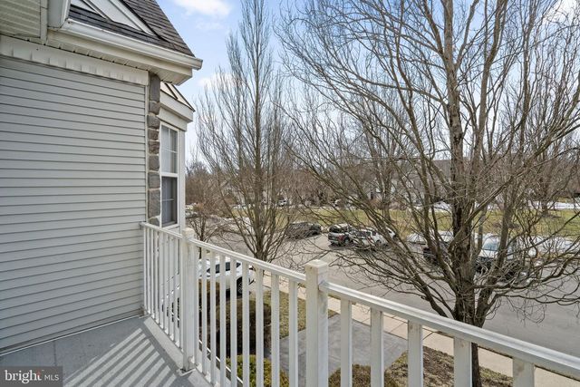 608 ASCOT CT, North Wales, PA 19454