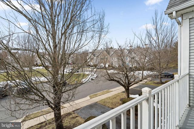 608 ASCOT CT, North Wales, PA 19454