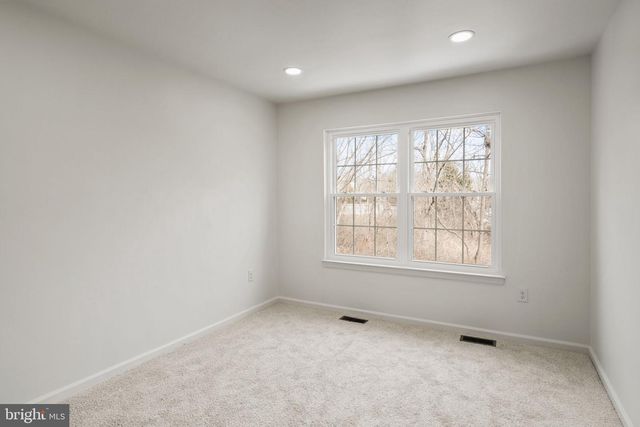 608 ASCOT CT, North Wales, PA 19454