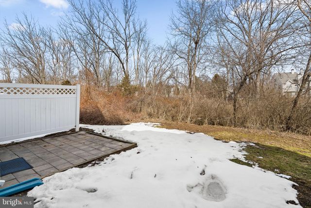 608 ASCOT CT, North Wales, PA 19454