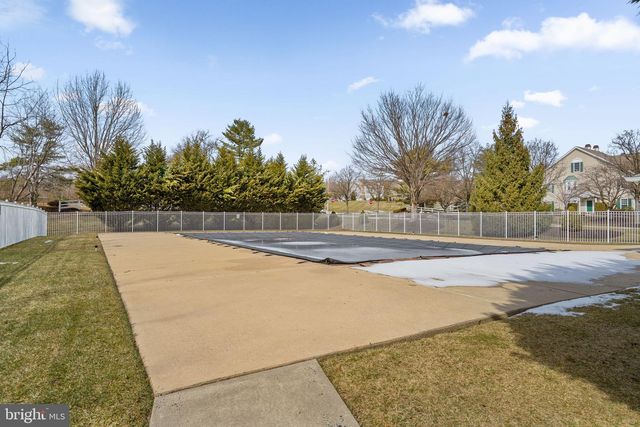 608 ASCOT CT, North Wales, PA 19454