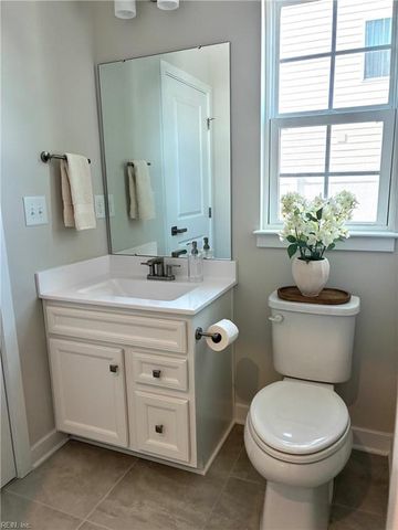 1504 Charlie ST, Chesapeake, VA 23322