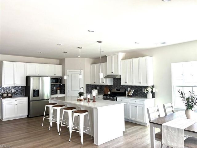 1504 Charlie ST, Chesapeake, VA 23322