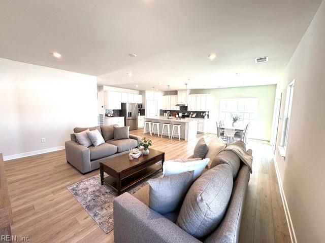 1504 Charlie ST, Chesapeake, VA 23322