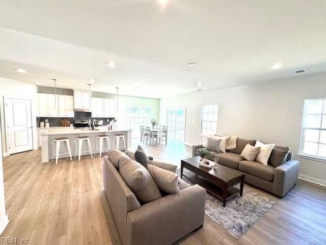 1504 Charlie ST, Chesapeake, VA 23322