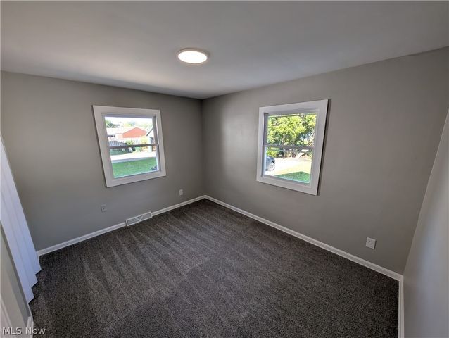 2935 Caroline Avenue, Lorain, OH 44055