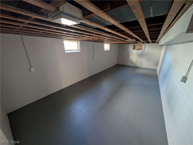 2935 Caroline Avenue, Lorain, OH 44055