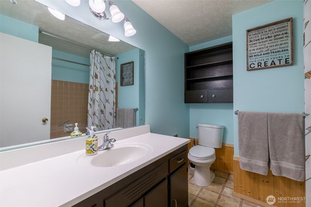 5211 W Myrtlewood Court, Spokane, WA 99208